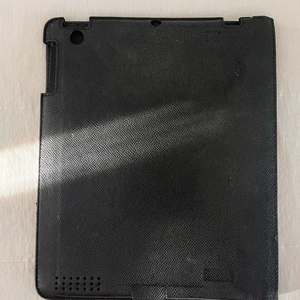 Burberry Black Leather iPad case